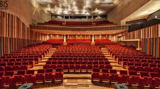 La Generalitat incrementa el suport als equipaments escènics, musicals i d’arts visuals d’Osona a través de les subvencions triennals 2025–2027
