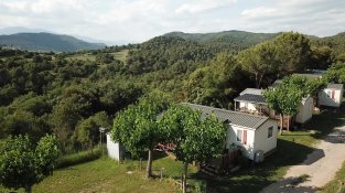 Càmpings amb encant: una altra manera de viure les vacances a l’aire lliure
