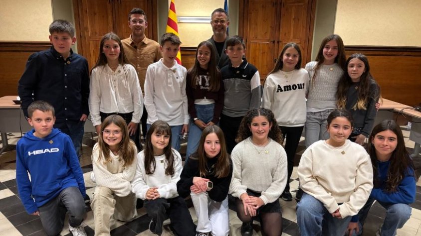 Torelló constitueix el Consistori Infantil 2025-2026 amb setze alumnes de les escoles del municipi.