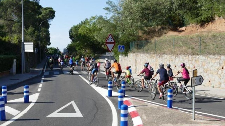 Taradell escalfa motors per al Grand Départ del Tour de França amb una pedalada i una xerrada sobre bikepacking